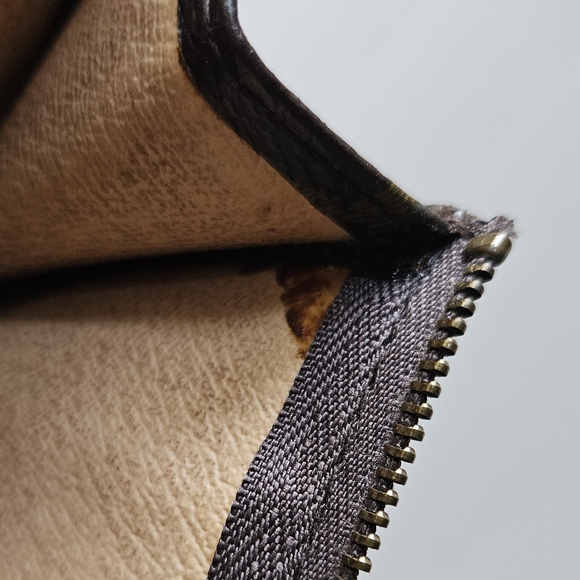 Fashion Wallet - Picture 3 of 9